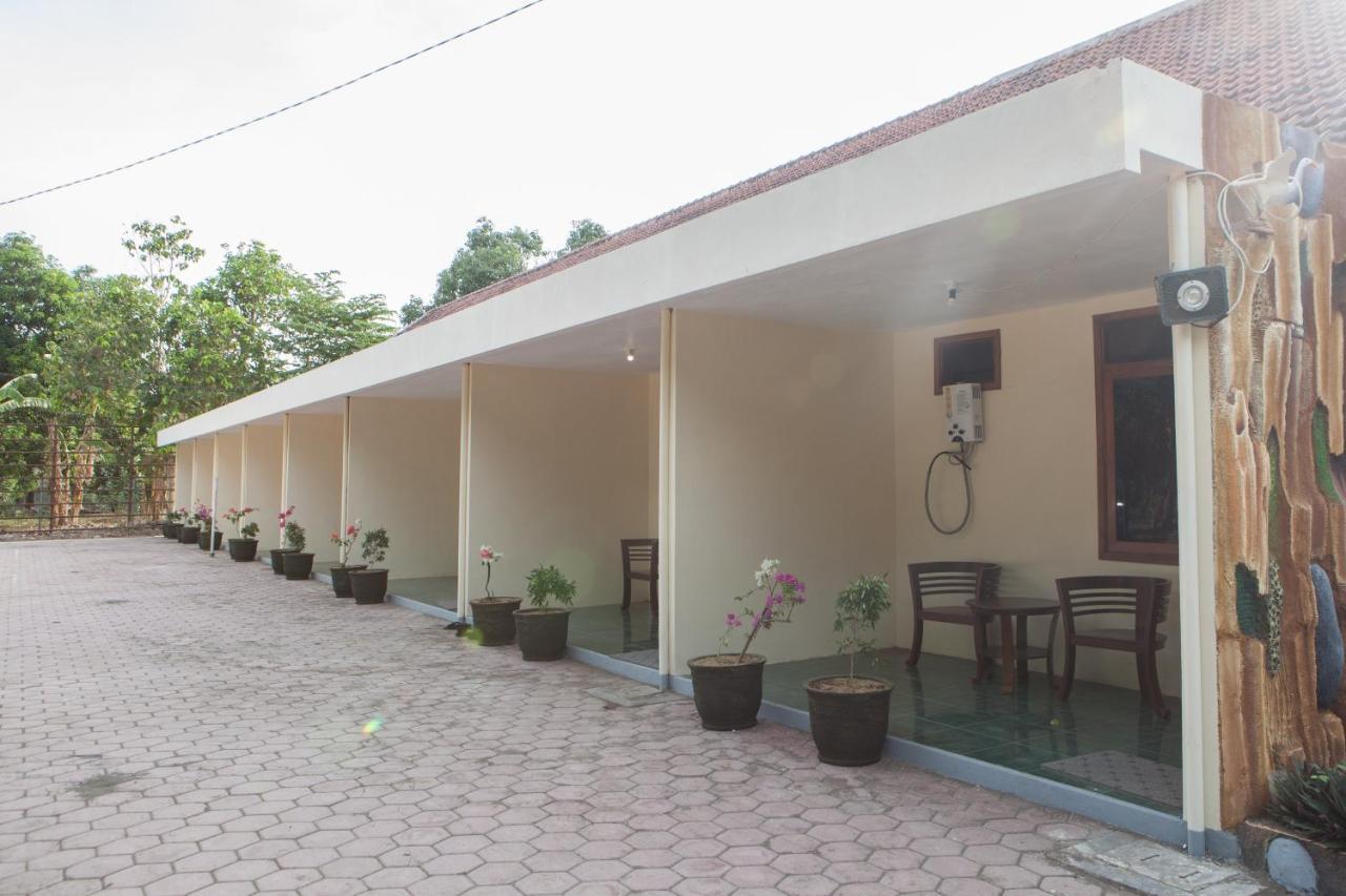 Reddoorz Near Baluran National Park Hotell Pandean Eksteriør bilde