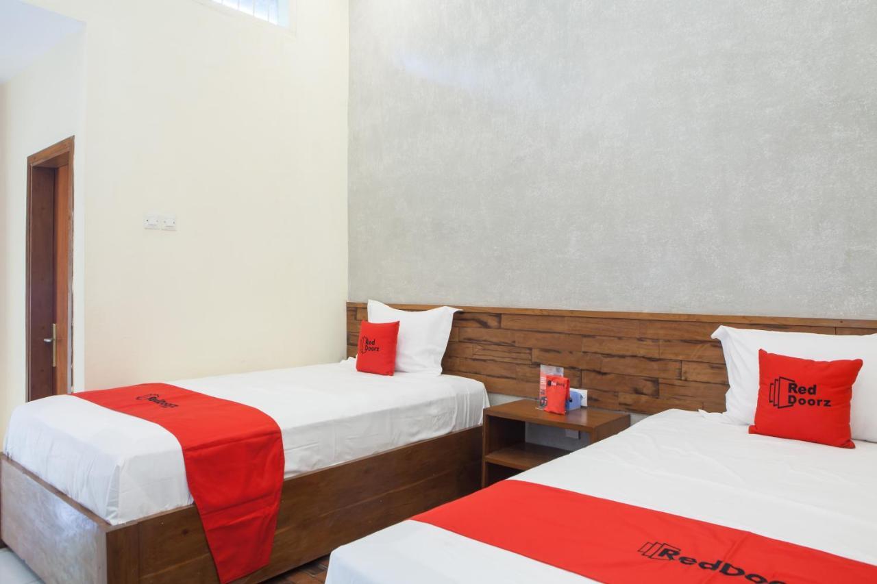 Reddoorz Near Baluran National Park Hotell Pandean Eksteriør bilde